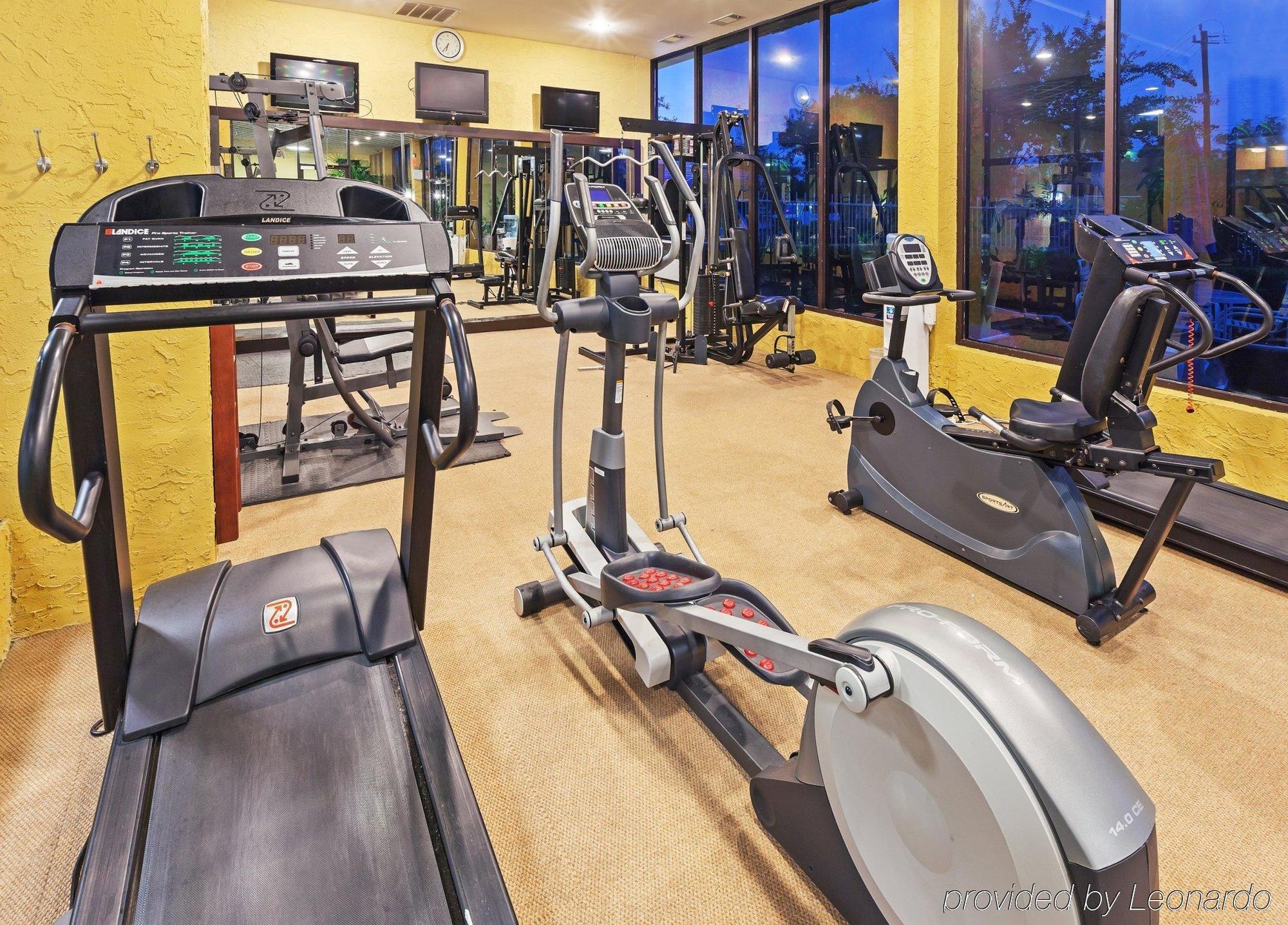 Crowne Plaza Suites Houston - Near Sugar Land Esterno foto