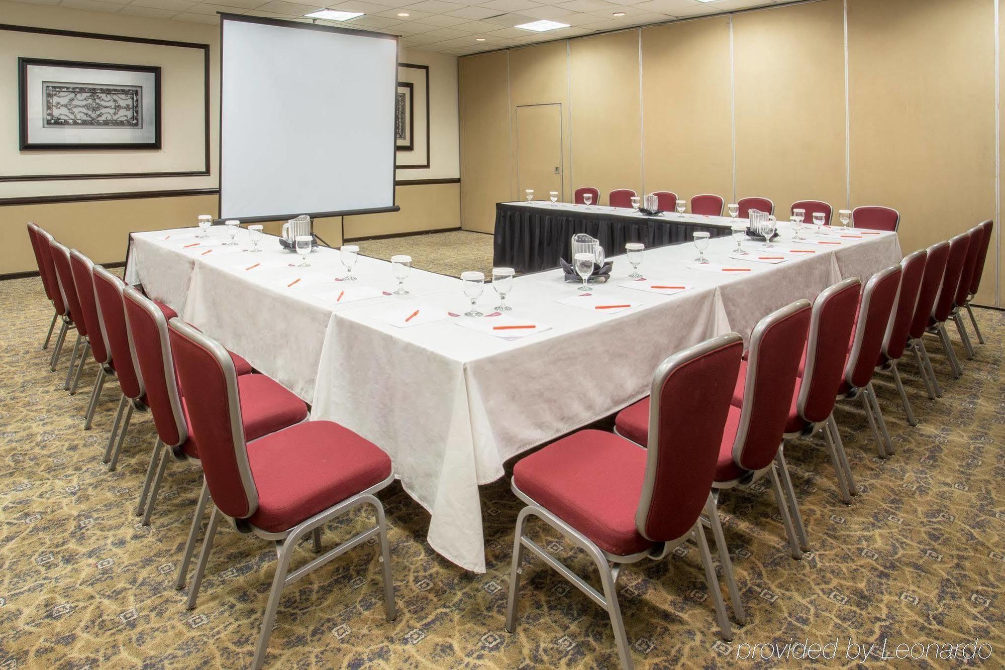 Crowne Plaza Suites Houston - Near Sugar Land Esterno foto