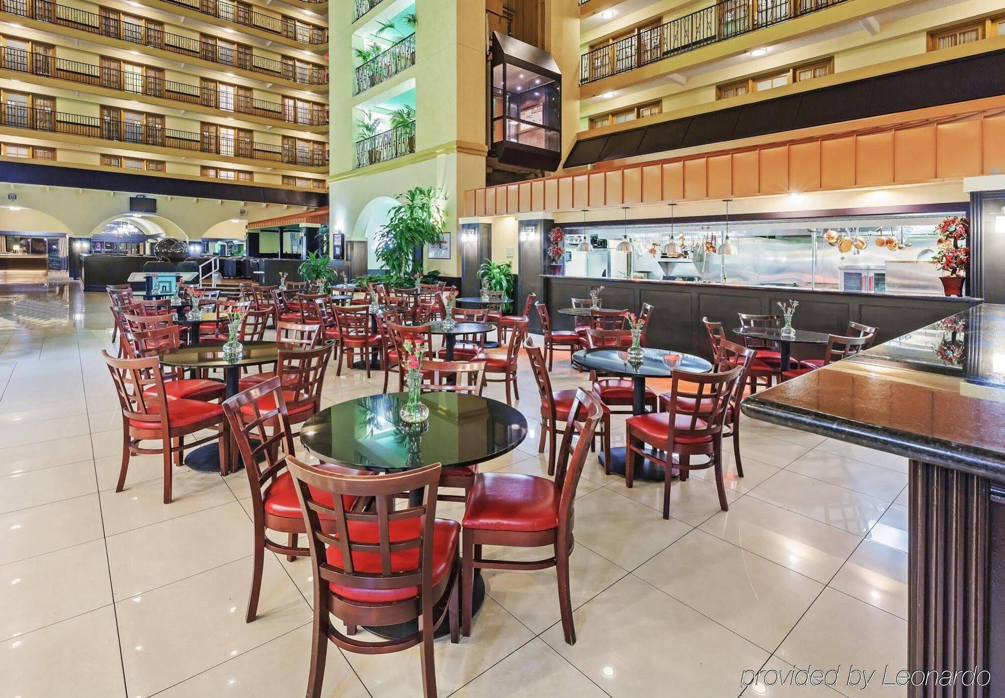 Crowne Plaza Suites Houston - Near Sugar Land Esterno foto