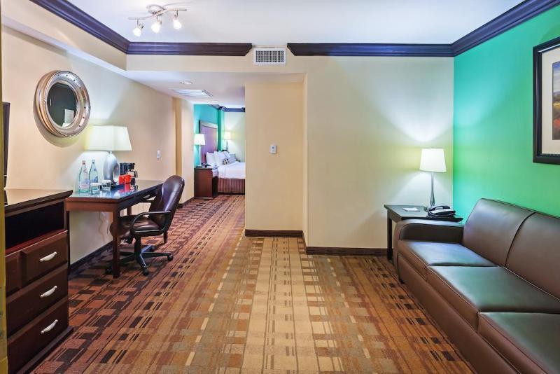 Crowne Plaza Suites Houston - Near Sugar Land Esterno foto