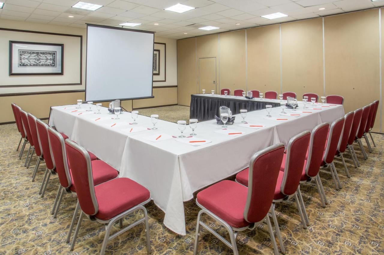 Crowne Plaza Suites Houston - Near Sugar Land Esterno foto
